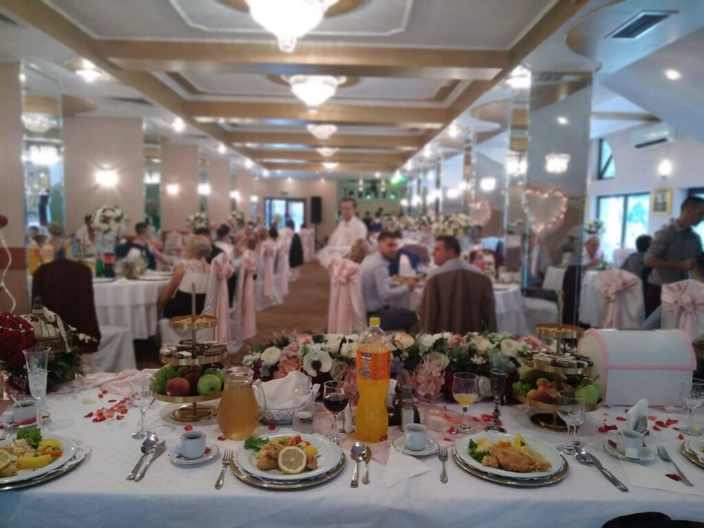 Cazare Hotel în Sibiu sau Fântânița Haiducului? Nunți Botezuri Petreceri Sibiu