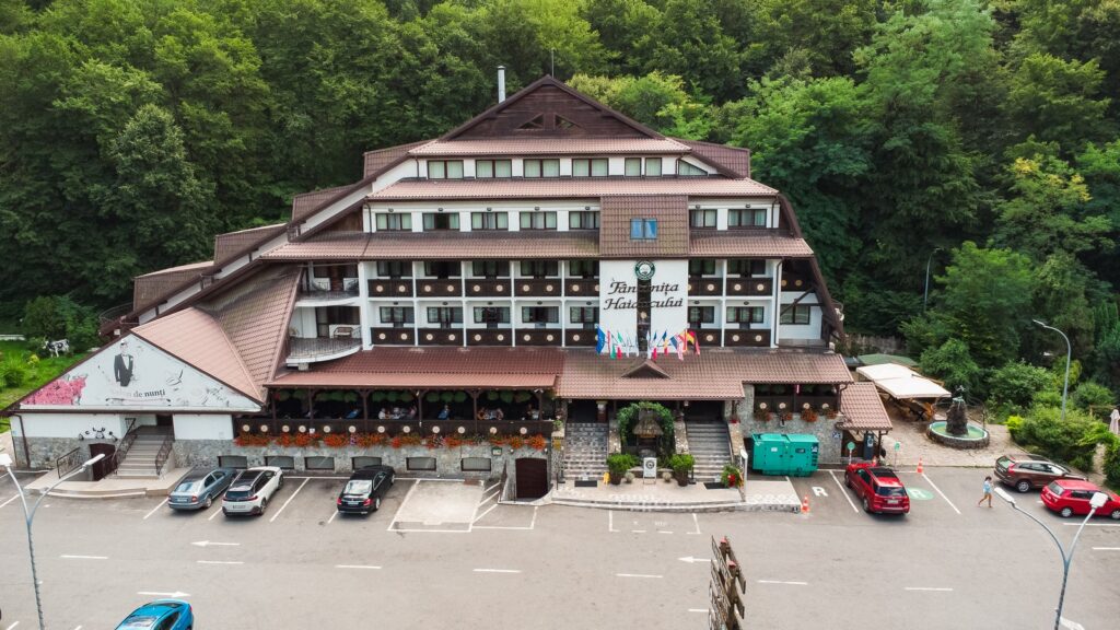 fantanita haiducului cazare hotel sibiu teambuilding transilvania