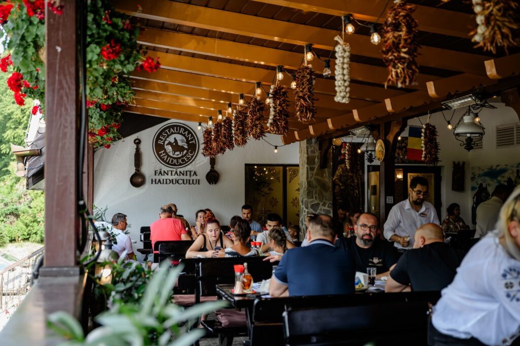 fantanita haiducului cazare hotel sibiu teambuilding transilvania