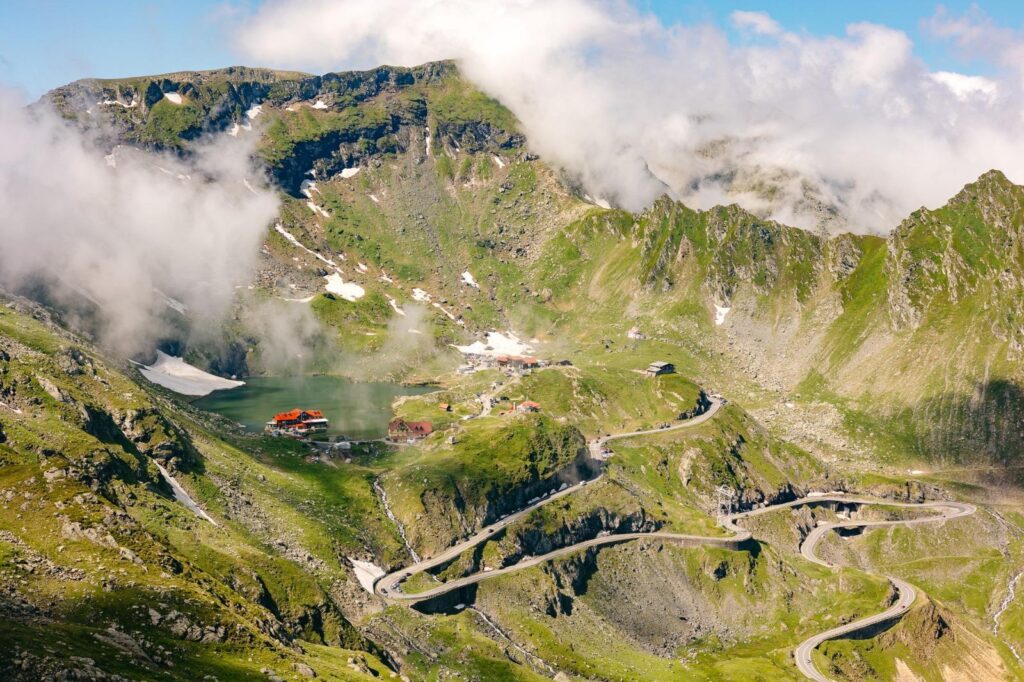 Vacanță de 1 Mai în România Vacanță de 1 Mai în România